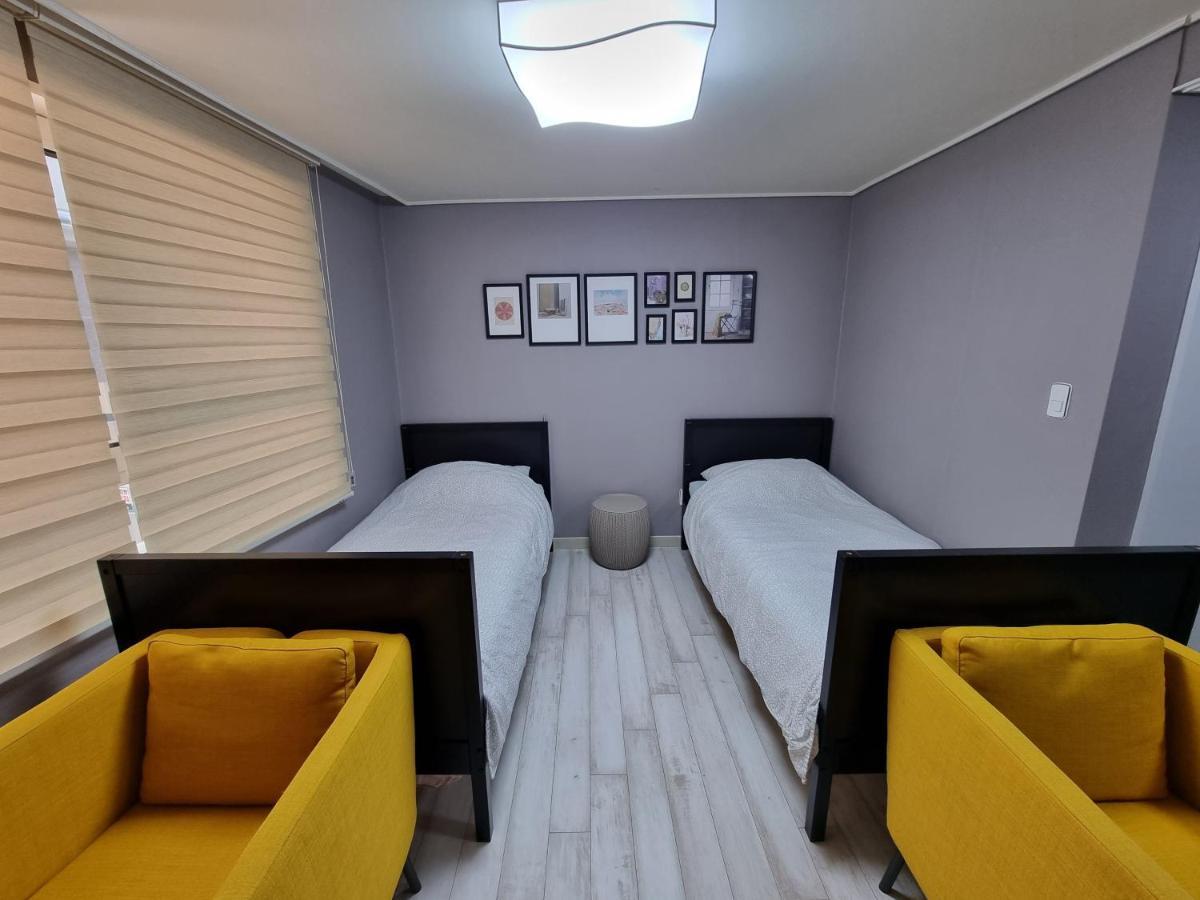 Bluehum Guest House Інчхон Екстер'єр фото